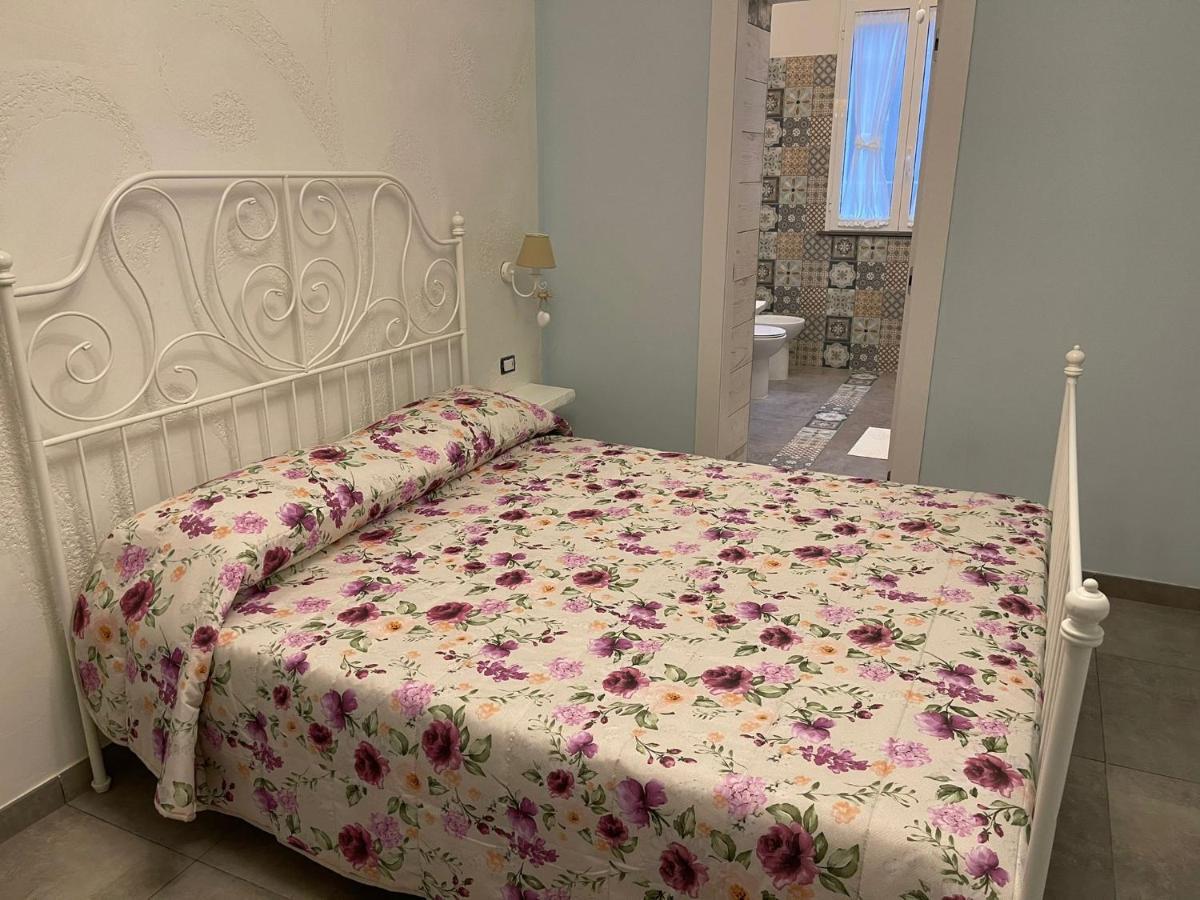 Beb La Gemma Bed & Breakfast Naples Exterior photo