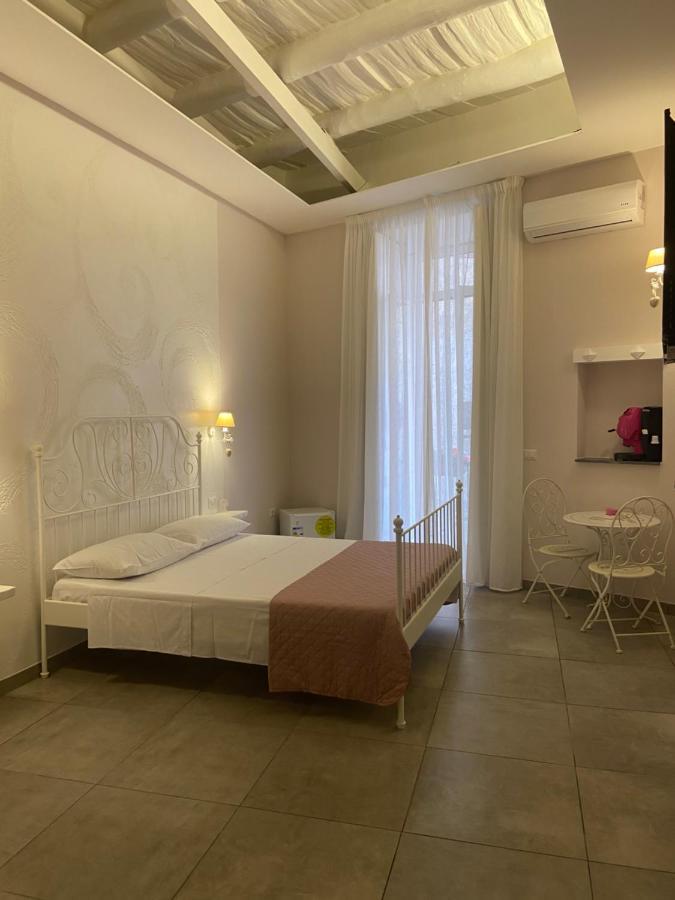 Beb La Gemma Bed & Breakfast Naples Exterior photo